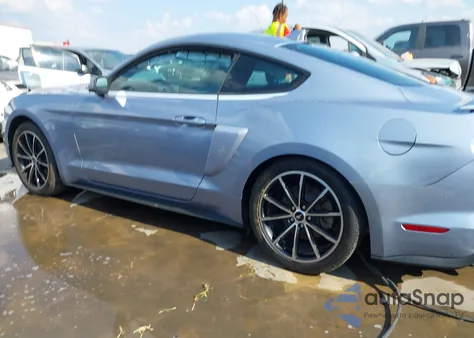 2022 Ford Mustang Ecoboost Premium Fastback z USA, uszkodzony, nr VIN 1FA6P8TH2N5150228